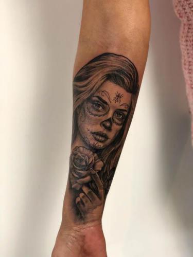 haus-von-azer-tattoo-wuppertal-Ivan-sanda