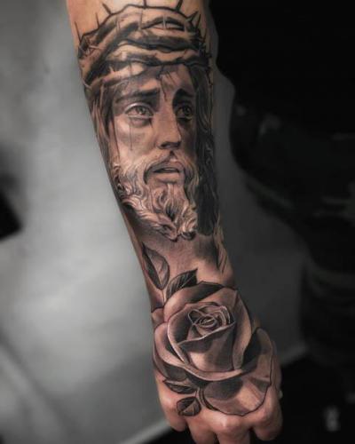 haus-von-azer-tattoo-wuppertal-juan-roman