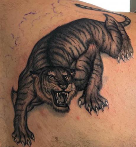 haus-von-azer-tattoo-wuppertal-rafa-montalvo