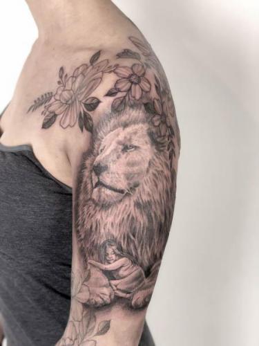 haus-von-azer-tattoo-wuppertal-Ivan-sanda